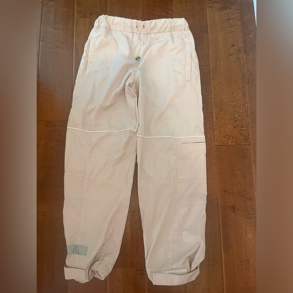 Car at size small light pink joggers never worn
